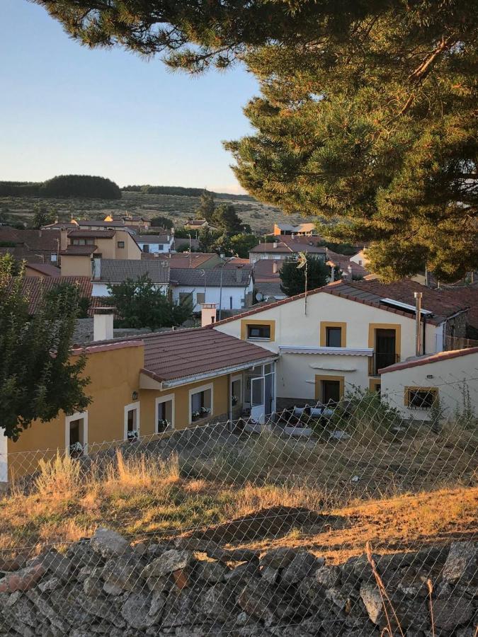 Casa Rural Los 7 Pinos De Gredos 나바레돈다 데 그레도스 외부 사진