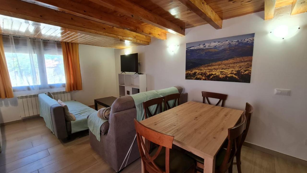Casa Rural Los 7 Pinos De Gredos 나바레돈다 데 그레도스 외부 사진